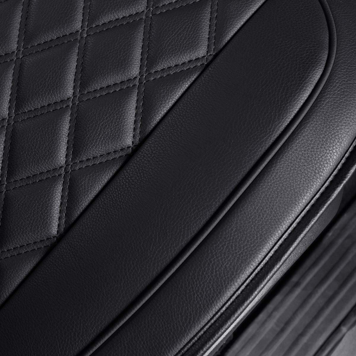 LUCKYMAN CLUB 2018-2025 Titan Seat Covers leather Fit Nissan .SV. PRO-4X. Platinum Reserve .S. SL. Crew Caba and Extended Cab&Regular Cab truck Waterproof seat cover