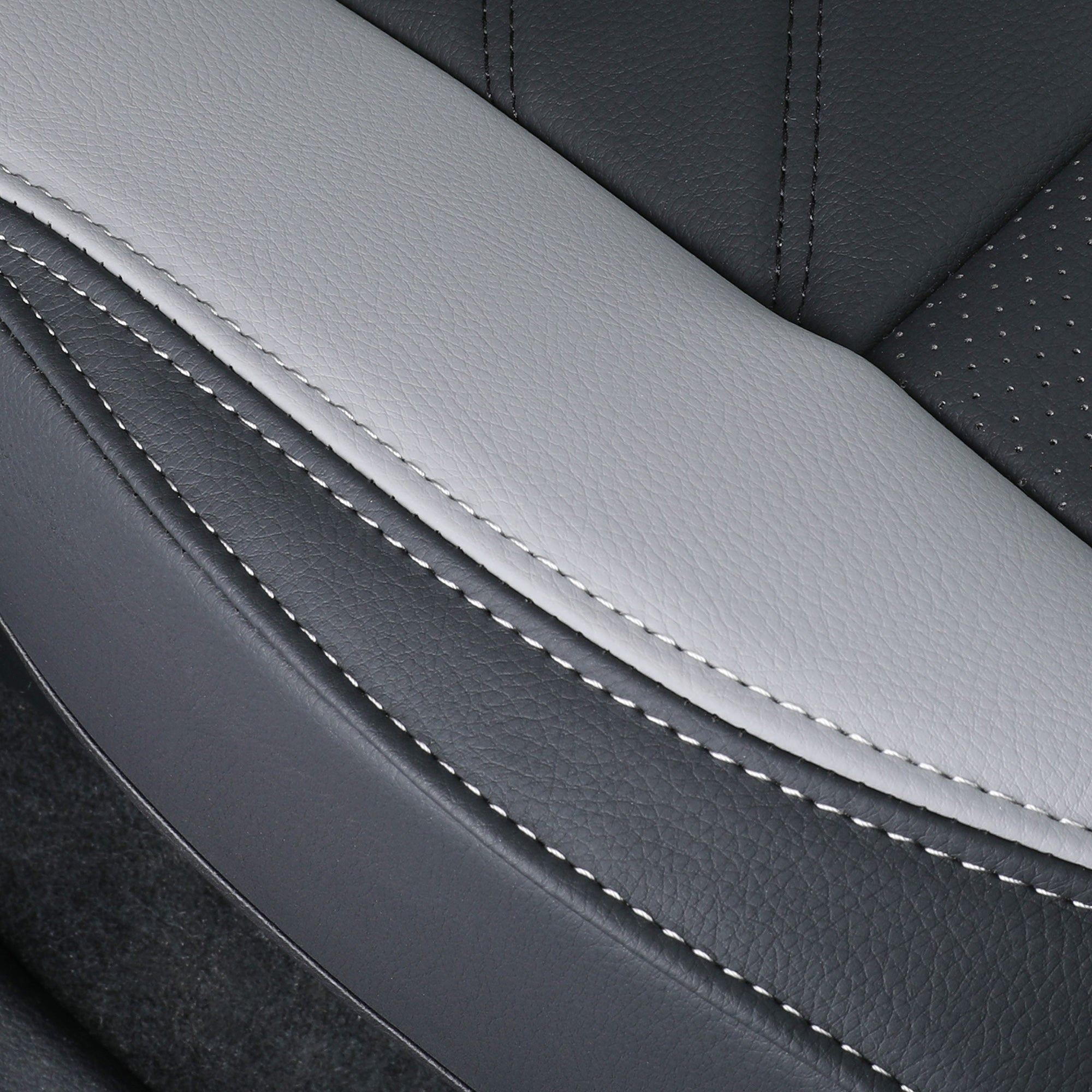 LUCKYMAN CLUB Tacoma Full Seat Covers, suitable for Tacoma 2016-2023 Seat covers for five persons double cab, artificial leather, four seasons available, breathable and comfortable