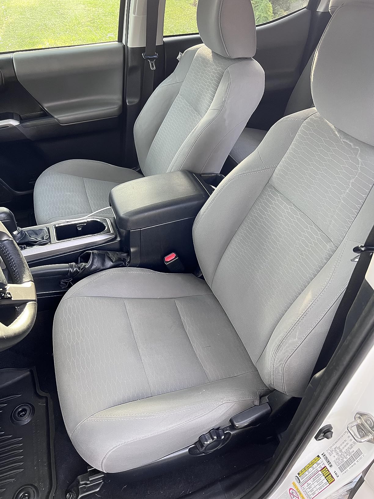 LUCKYMAN CLUB 2005-2025 Tacoma Seat Covers Full Set Waterproof leather for Tacoma Double/Crew Cab SR SR5 TRD Sport TRD Off-Road PreRunner Trims, with Waterproof Faux Leather All-enveloping, four seasons general, wear-resistant and scratch-resistant