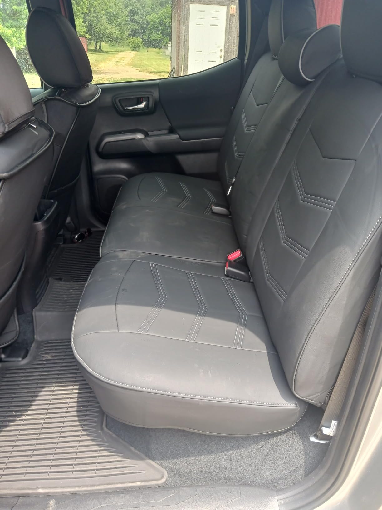 LUCKYMAN KLUBO 2005-2023 Tacoma Seat Covers Plena Aro Akvorezista ledo por Tacoma Double/Crew Cab SR SR5 TRD Sport TRD Off-Road PreRunner Trims, kun Akvorezista Faux-ledo Tute envolvanta, kvar sezonoj ĝeneralaj, eluziĝo-rezista kaj gratvundeta 